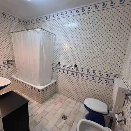 Um Villa *