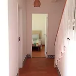 Um Villa